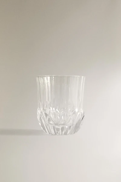 ENGRAVED-EFFECT CRYSTALLINE TUMBLER