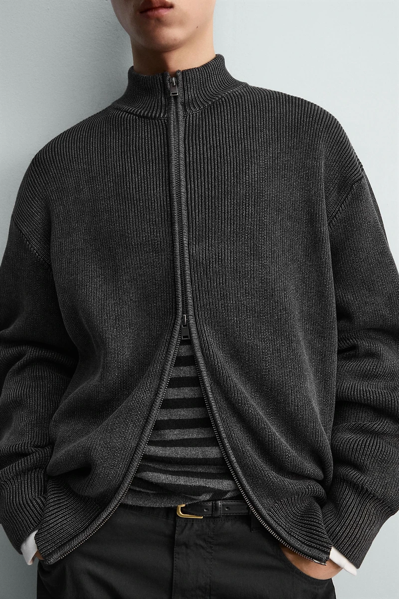 GILET EN MAILLE STRUCTURÉE LAVÉE