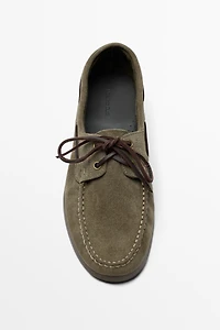Leather boat shoe