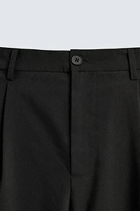 PLEATED WIDE FIT PANTS