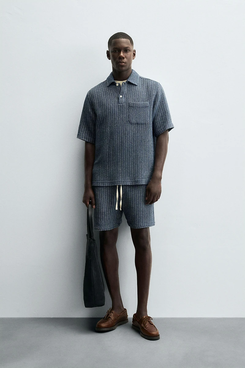 JACQUARD TEXTURED BERMUDA SHORTS