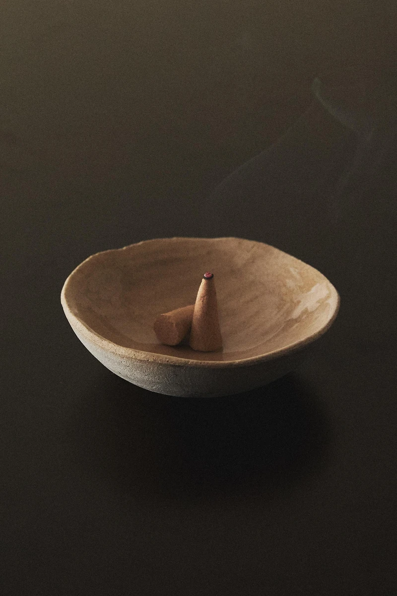 IRREGULAR CERAMIC BOWL