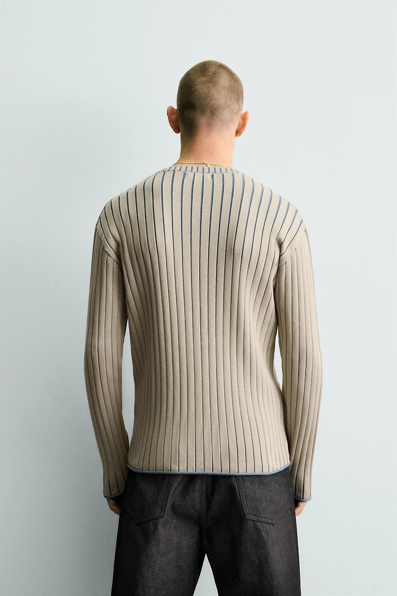 PRINTED TEXT RIBBED JUMPER