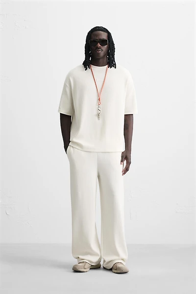 T-SHIRT STRUCTURE VERTICALE