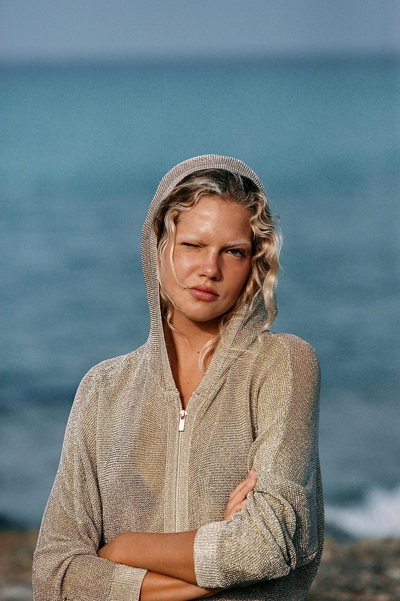 METALLIC KNIT HOODIE