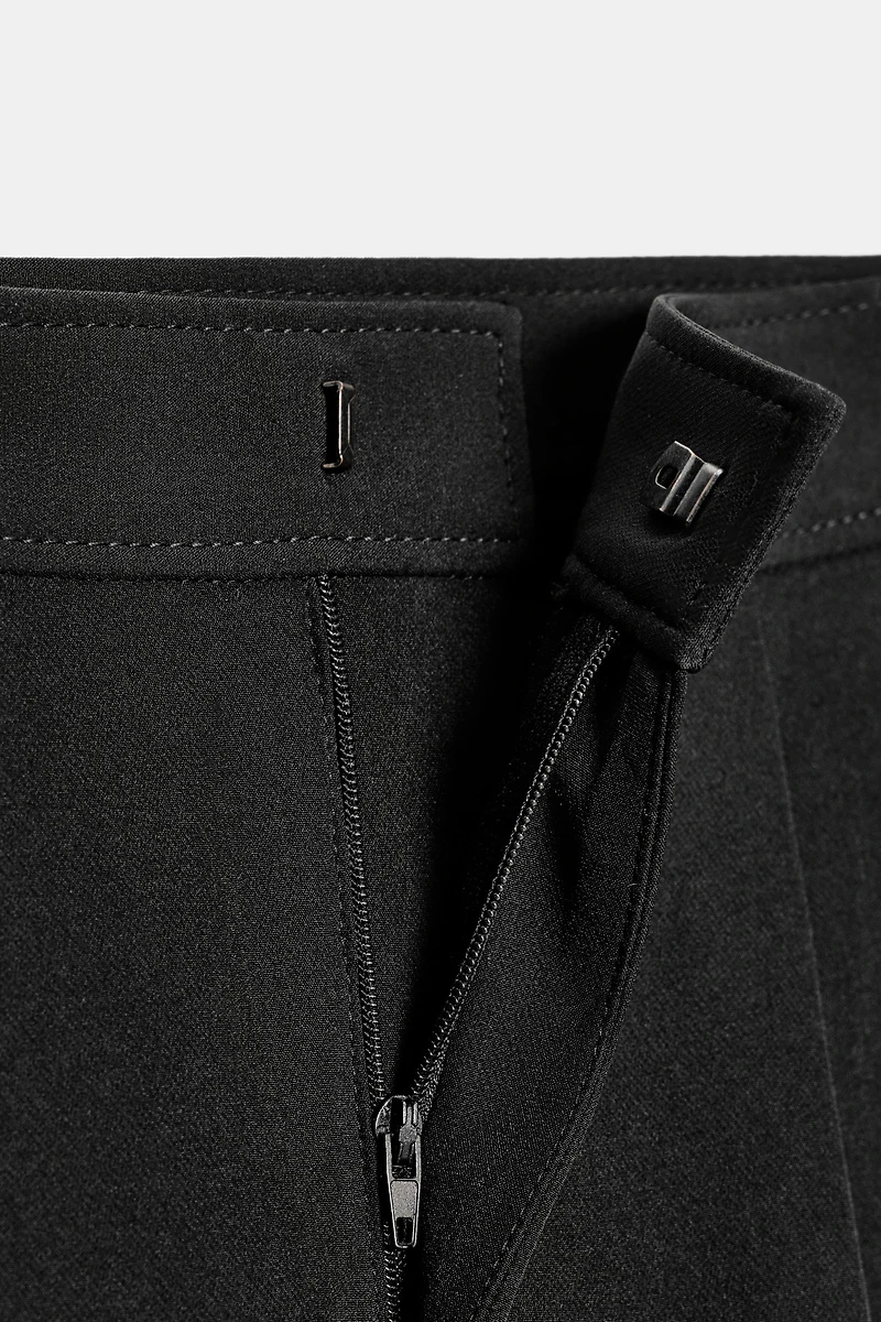 TAPERED CARGO POCKET PANTS