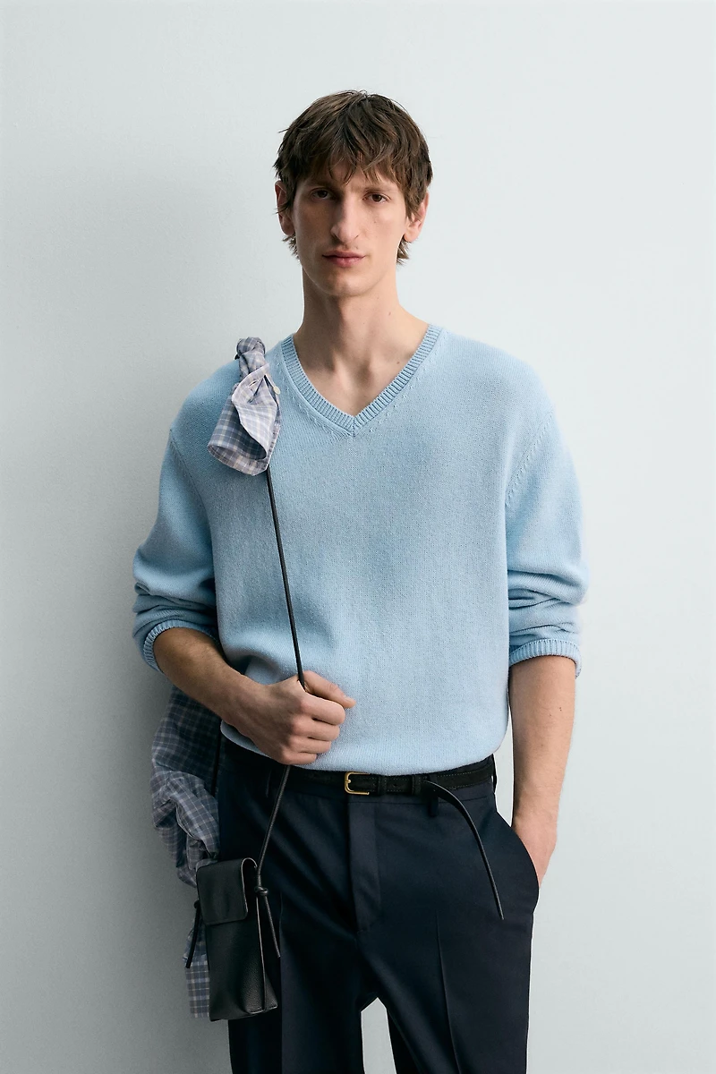 COTTON-LINEN BLEND V-NECK JUMPER