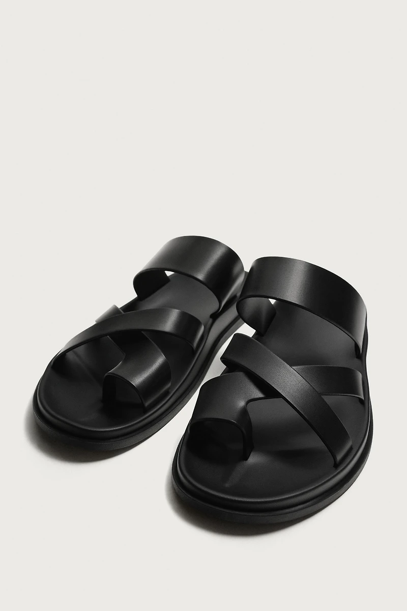 SANDALES À BRIDES