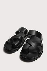 SANDALES À BRIDES