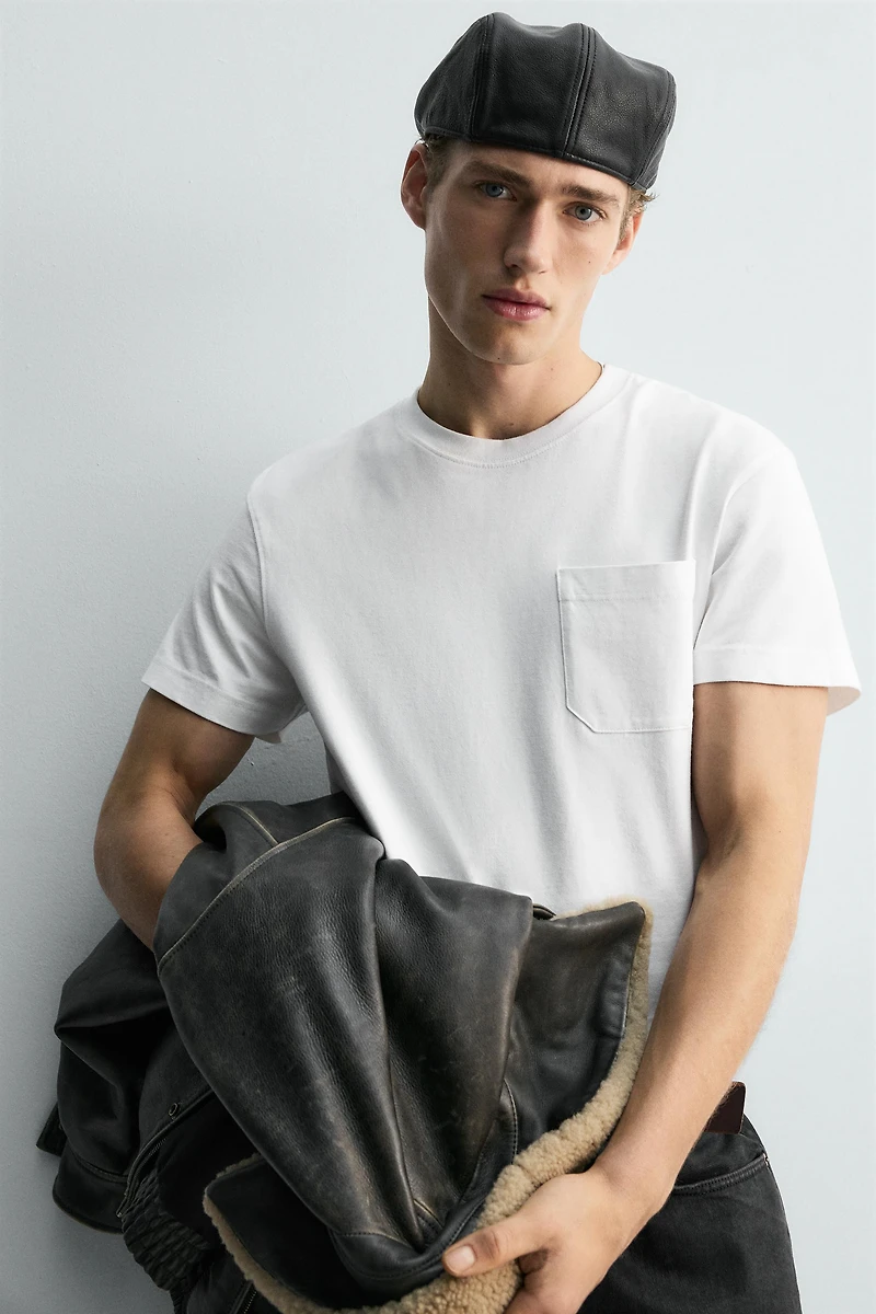 RELAXED FIT POCKET T-SHIRT
