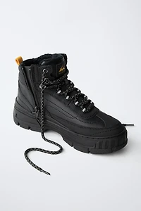HIKING ANKLE BOOTS