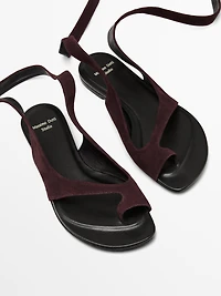 Flat toe divider sandals - STUDIO