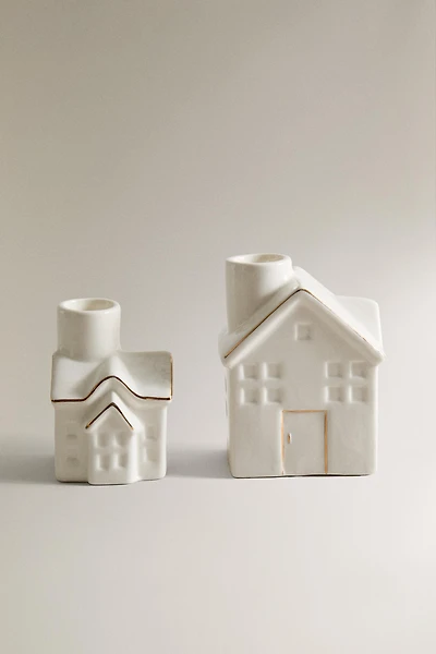 CERAMIC CHRISTMAS HOUSE TEALIGHT HOLDER