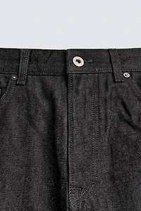 LOOSE FLARE FIT JEANS