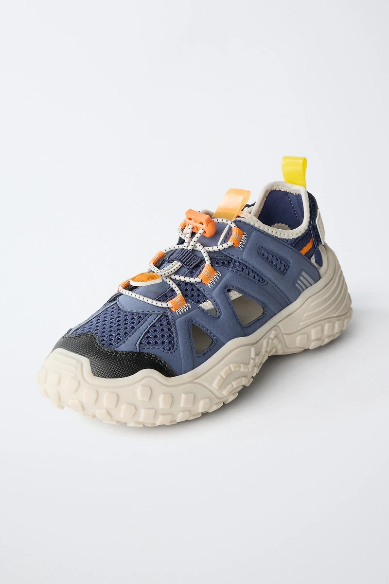 OPEN ATHLETIC SNEAKER
