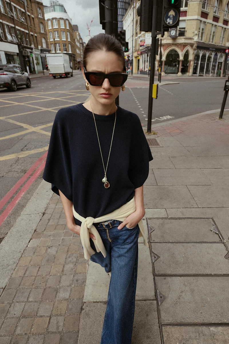 BASIC KNIT SWEATER