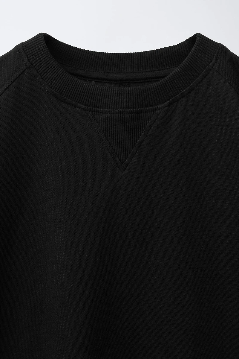 T-SHIRT AND SHORTS SET