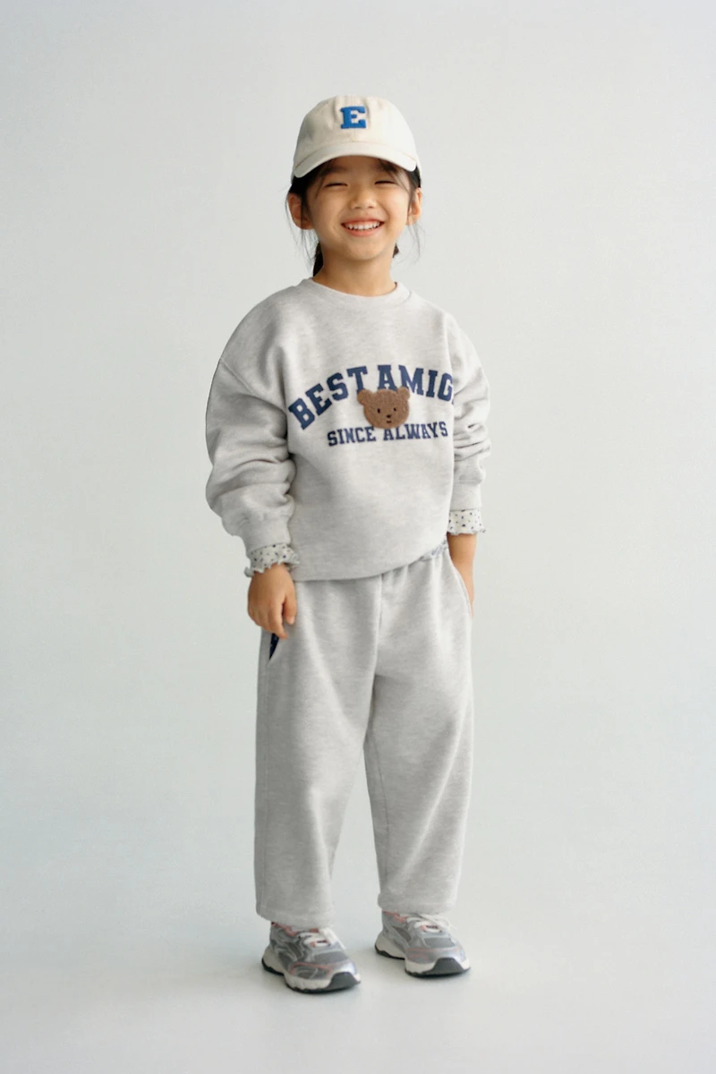 VARSITY TERRY PATCH APPLIQUÉ SWEATSHIRT