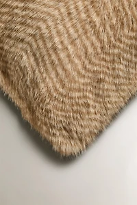 FAUX FUR PILLOW COVER WITH VEIN PRINT