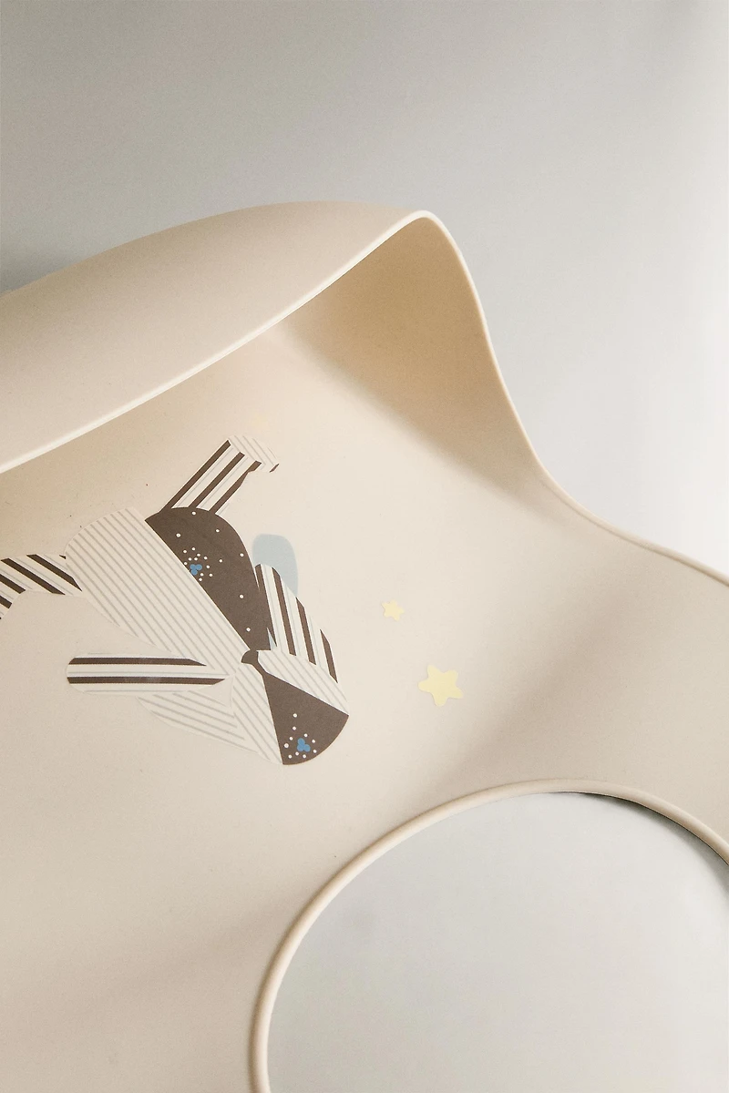 KIDS’ SILICONE RABBIT BIB