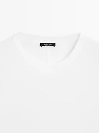 Short-sleeve T-shirt with back seam detail