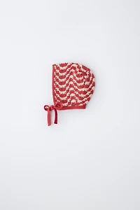 TEXTURED KNIT BONNET