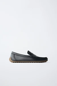 BATEAU CLASSIQUE EN CUIR