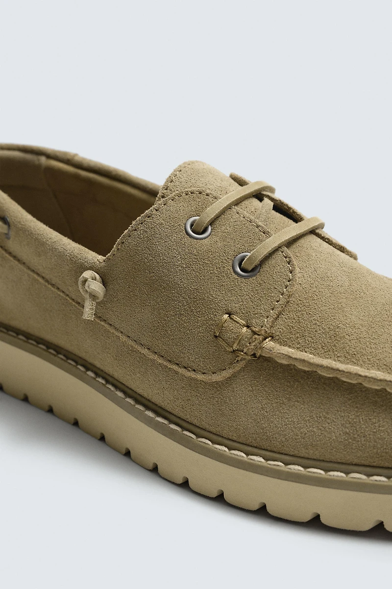 LEATHER BOAT SHOES
