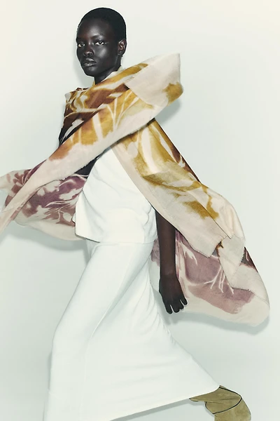FLORAL PRINT SCARF