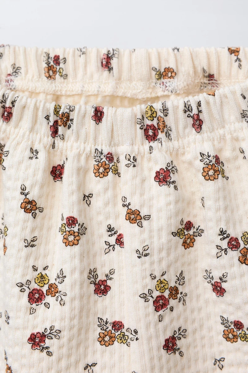 FLORAL EMBOSSED PANTS