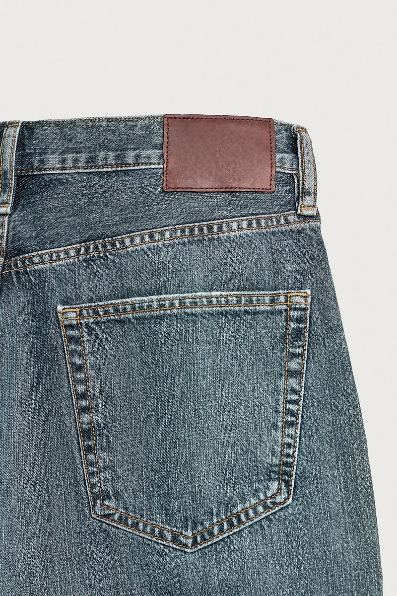 LOOSE FIT DENIM SHORTS