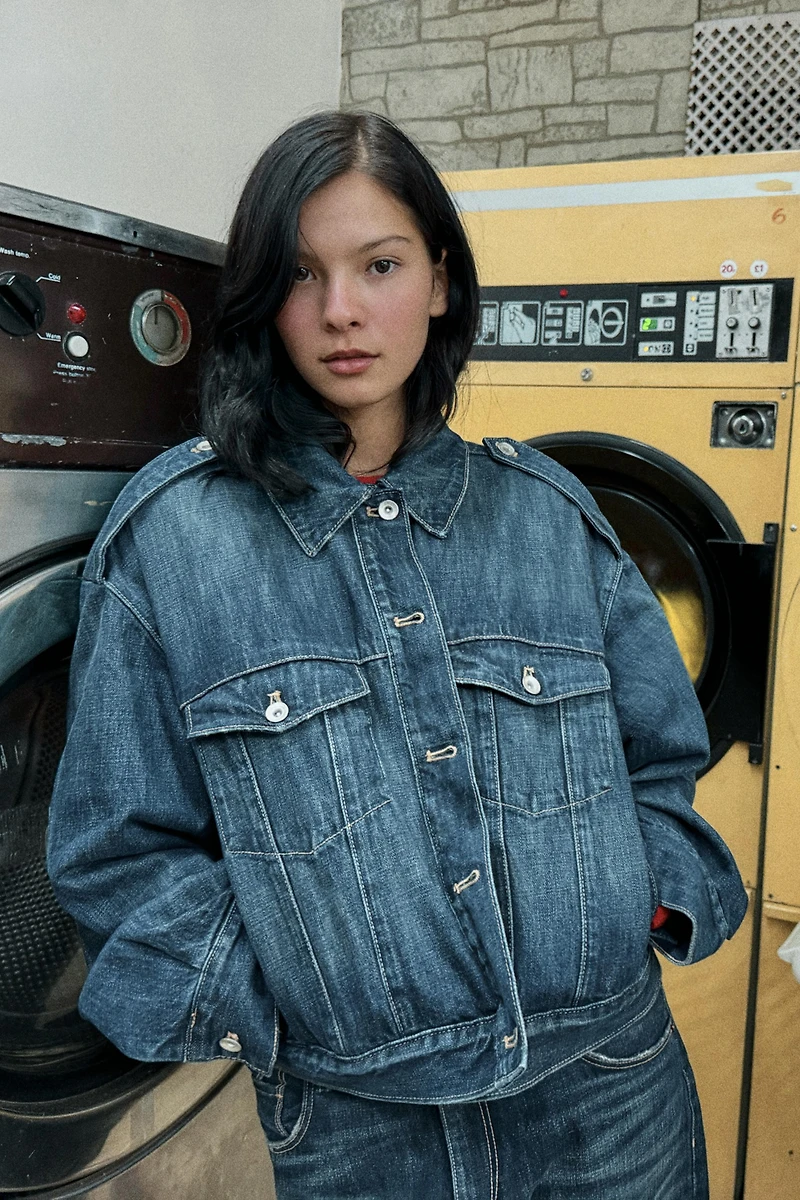 TRF MID-RISE BOYFRIEND JEANS