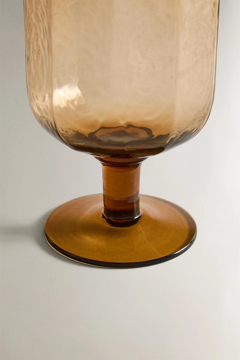 VERRE À PIED MARTELÉ