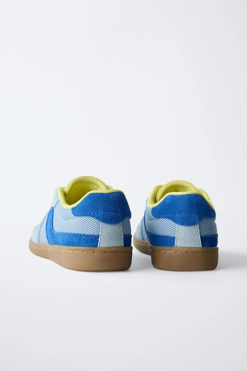 RETRO SNEAKERS
