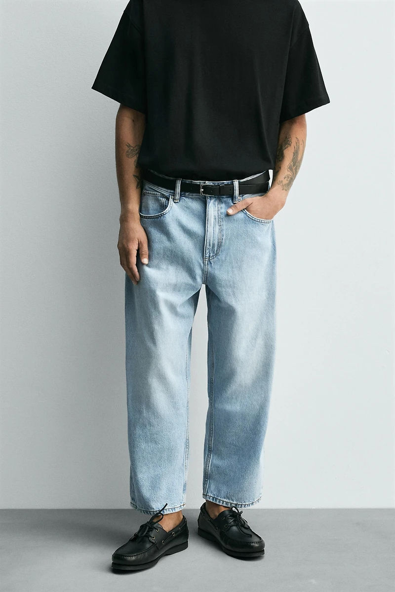 TAPERED WIDE FIT JEANS