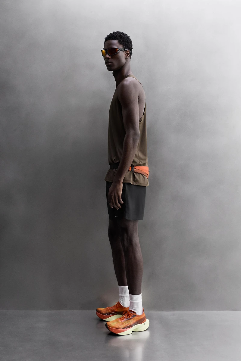 LIGHTWEIGHT RUNNING TANK TOP