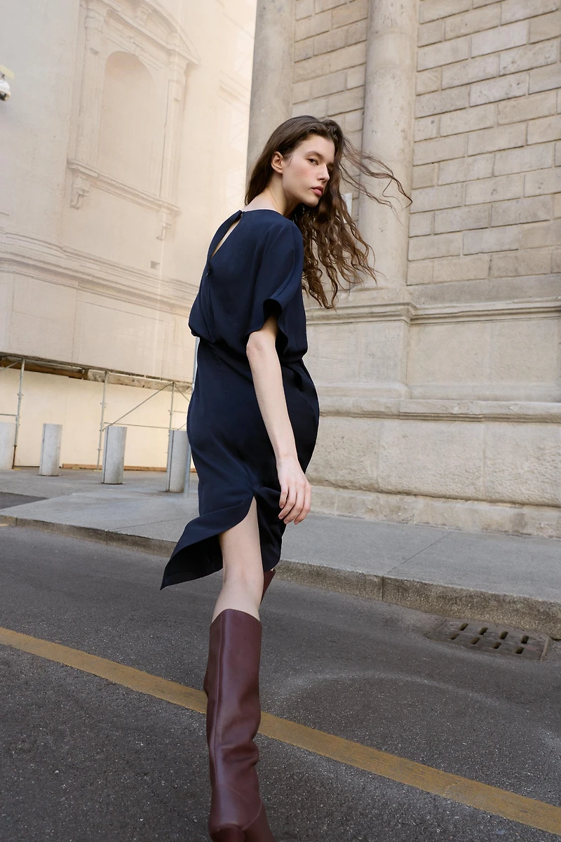 PIN TUCK DROP SLEEVE MIDI DRESS