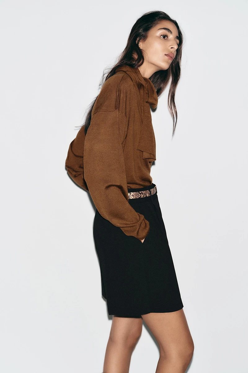 PLEATED BELTED SHORTS