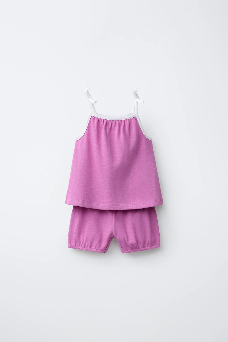 PLAIN T-SHIRT AND BLOOMER SET
