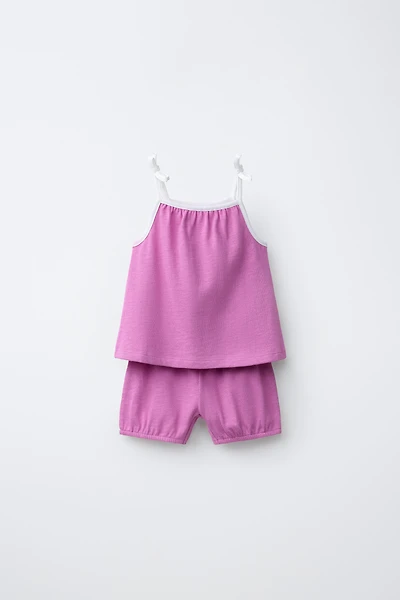 PLAIN T-SHIRT AND BLOOMER SET