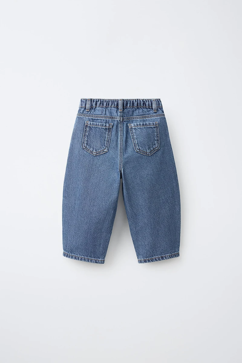 EMBROIDERED FLORAL BARREL JEANS