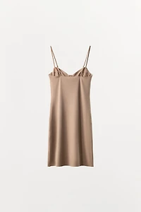 ROBE COURTE À ARCEAUX AVEC POLYAMIDE