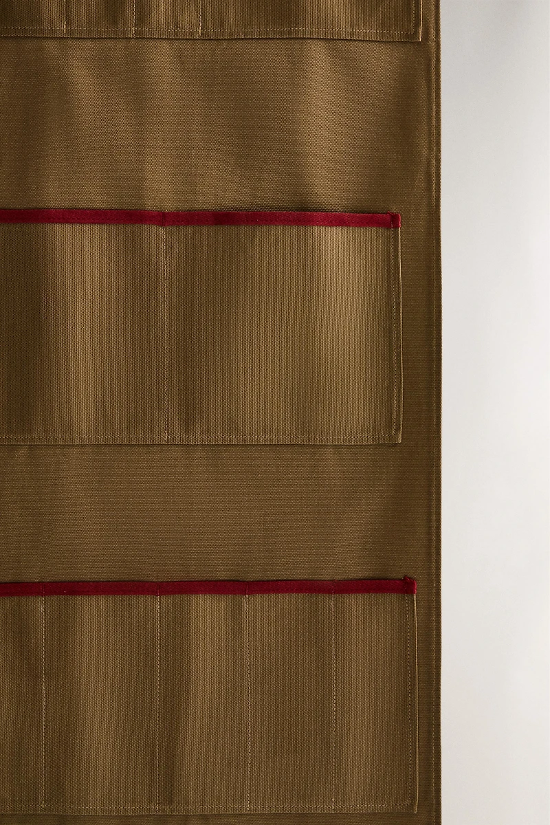 WALL ORGANIZER FOR CARPENTRY