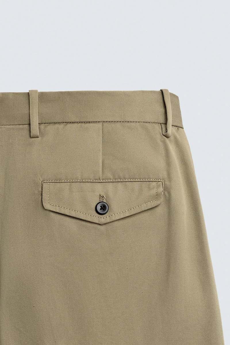 PANTALON COUPE LARGE À PLIS