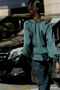 RUFFLED BLOUSE