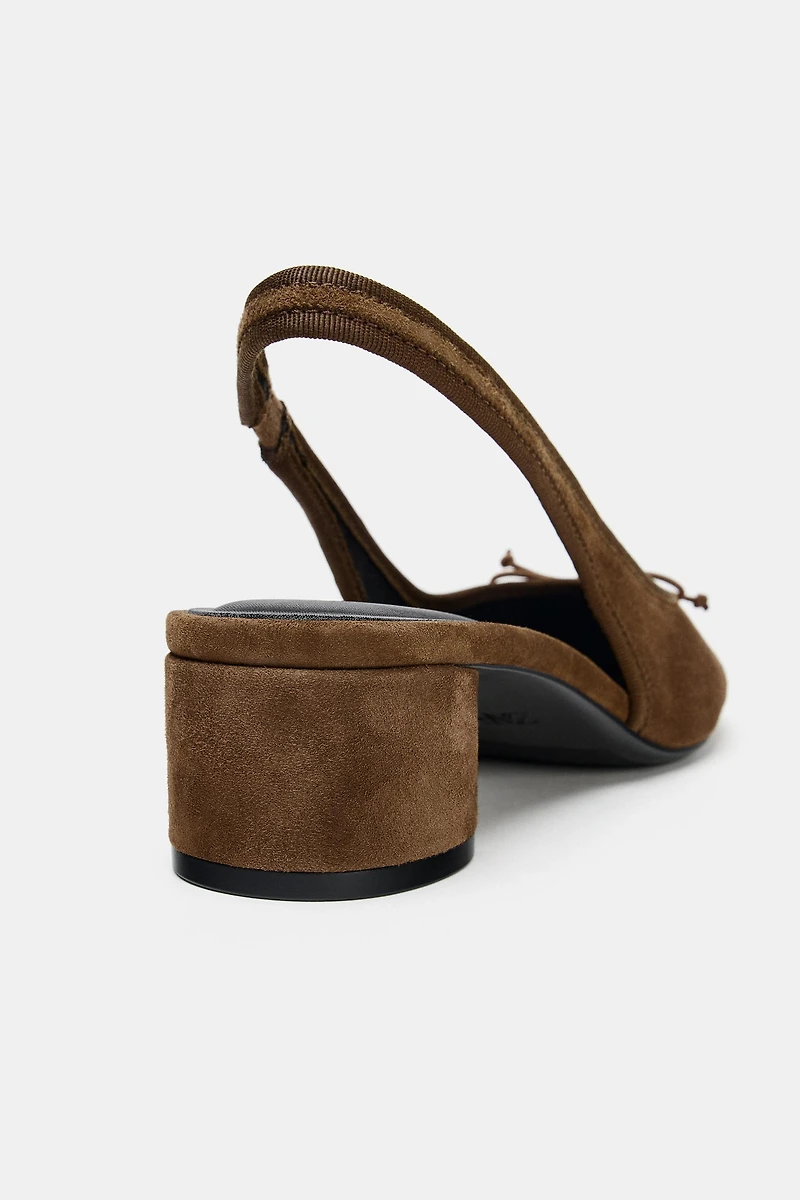 CHAUSSURES À TALONS OUVERTES L'ARRIÈRE EN CUIR