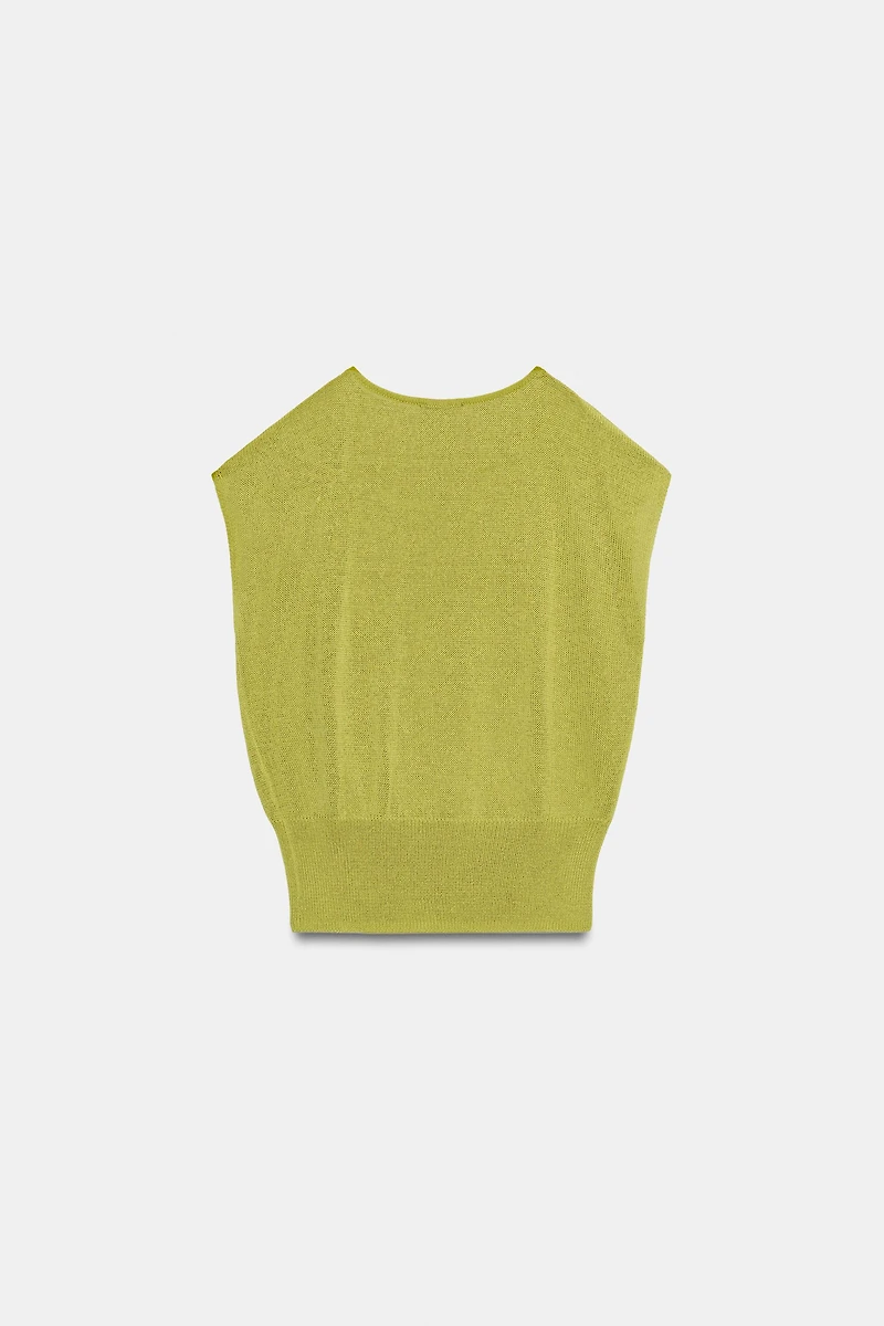 TRIM KNIT TOP