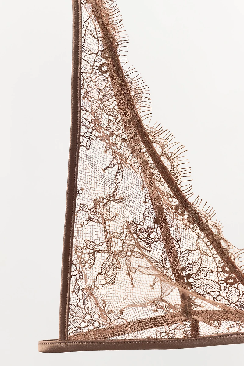 EMBROIDERED LACE TRIANGLE BRALETTE
