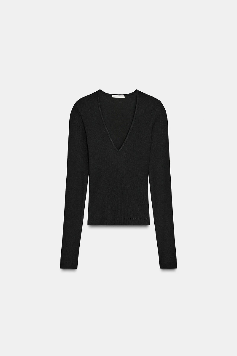 LONG SLEEVE RIBBED TOP