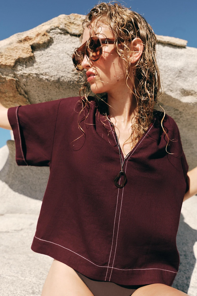 LINEN TOP WITH CONTRAST PIPING
